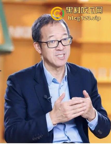 国庆热瓜！东方甄选又双叒叕爆炸了！小圆被俞洪敏和明明联手爆操，资本的力量就是共享年轻骚逼！-2