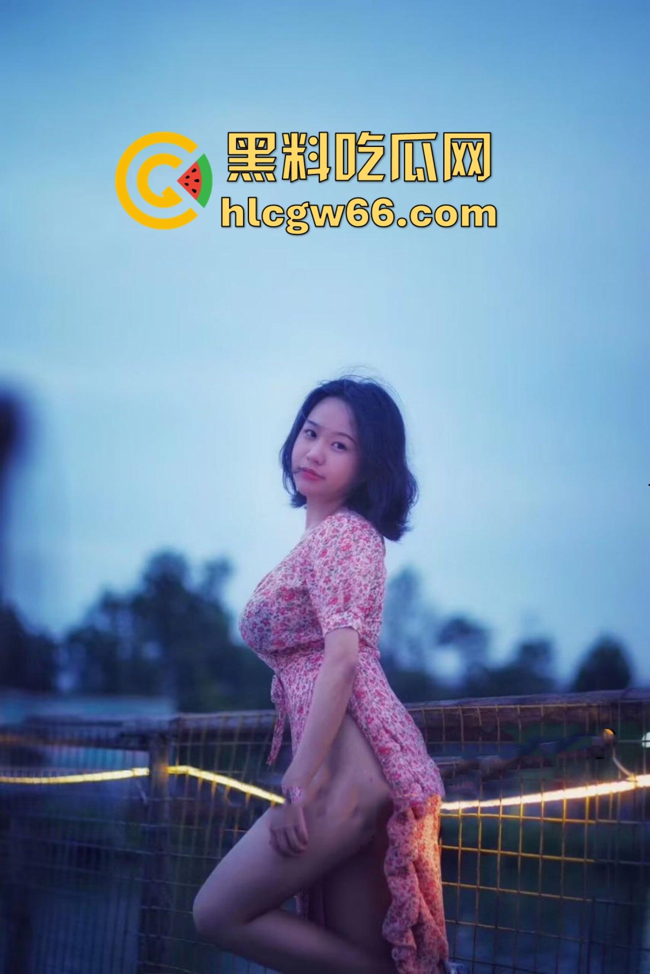 微博网红【D阿娇妹】D罩杯巨乳极品母狗 表面小清新实则骚母狗 喜欢被按住双腿打桩爆操-3