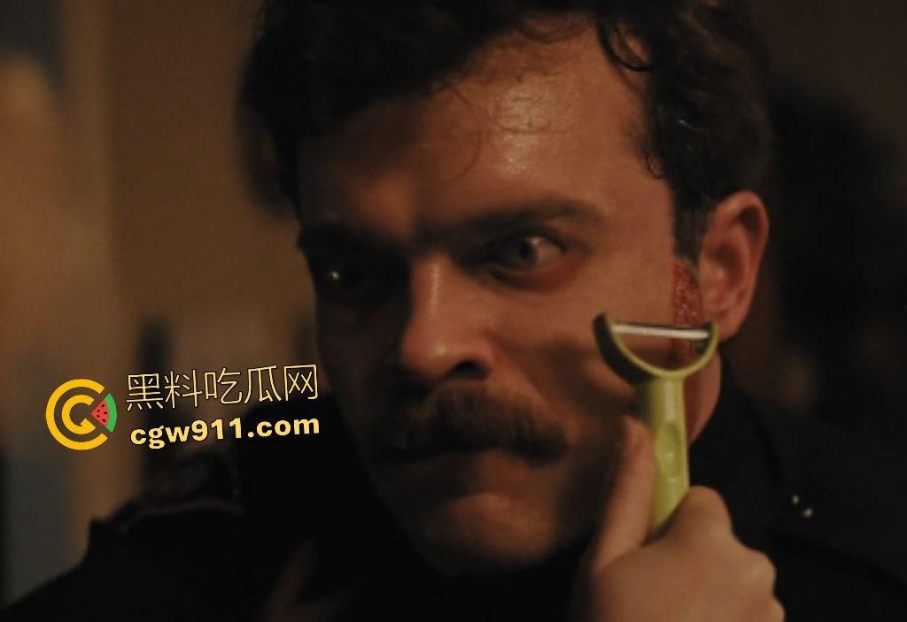 电影【凶器】惊悚集体失踪案！小镇魔咒吞噬17孩童，只剩一童揭女巫操控父母成杀器，幸存者反戈一击！-8